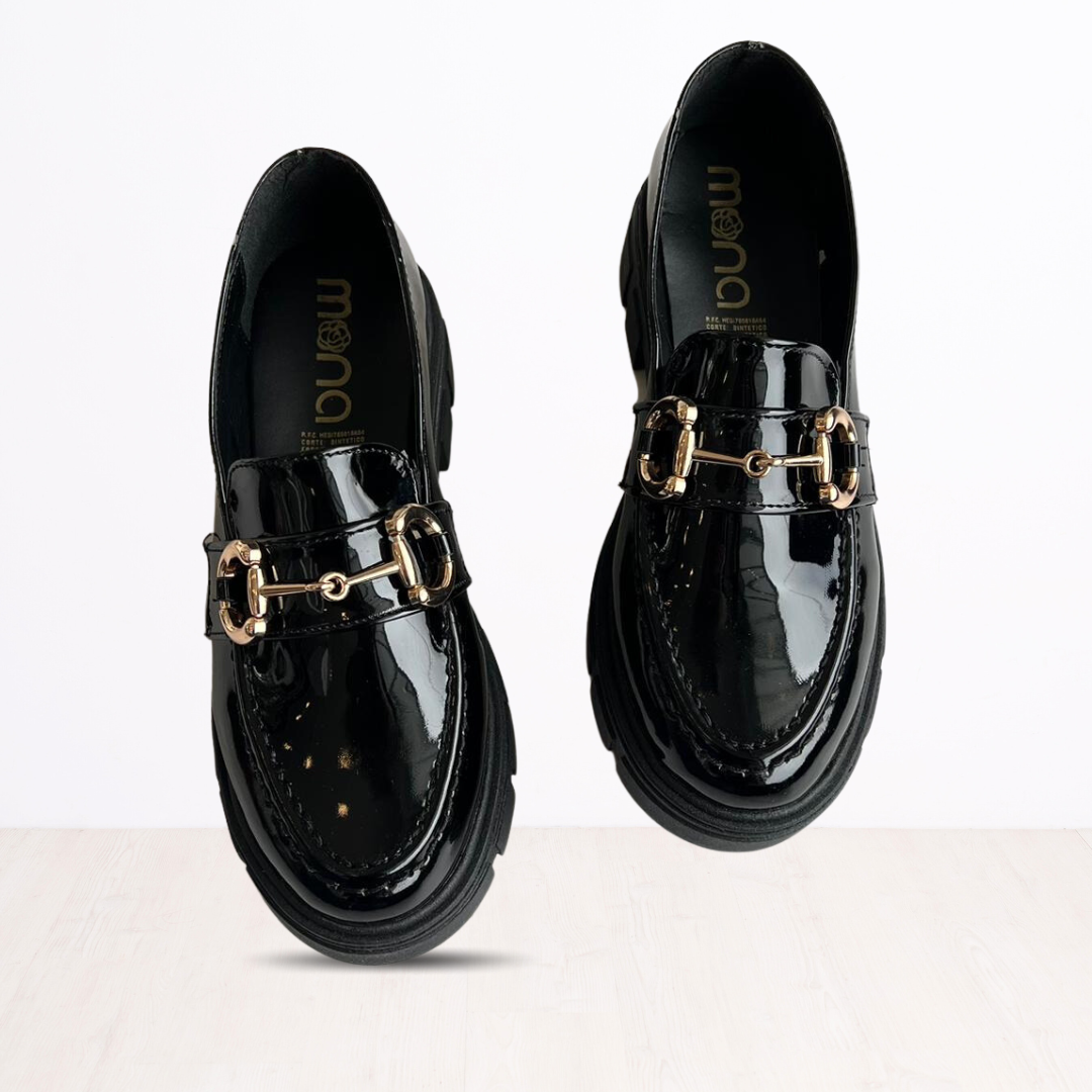 Mocasines de charol con Hebilla 332