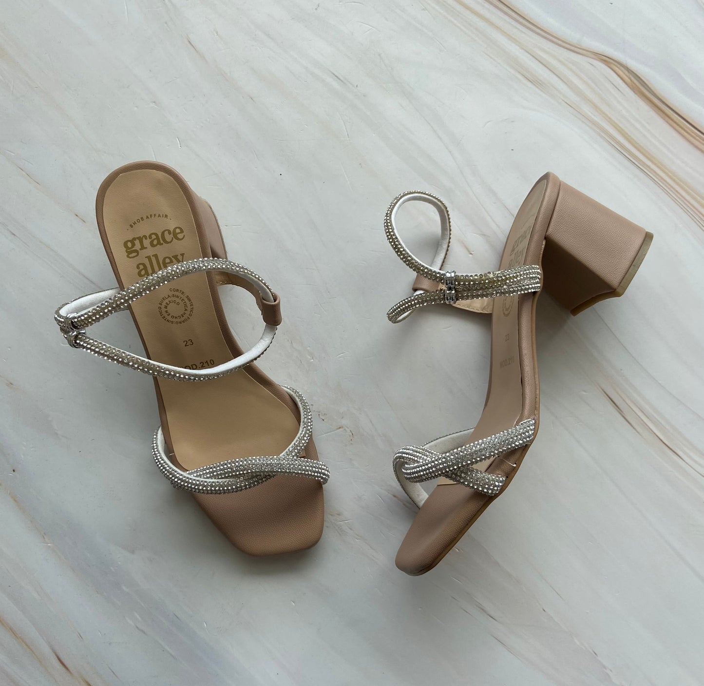 Zapatilla con brillos 210