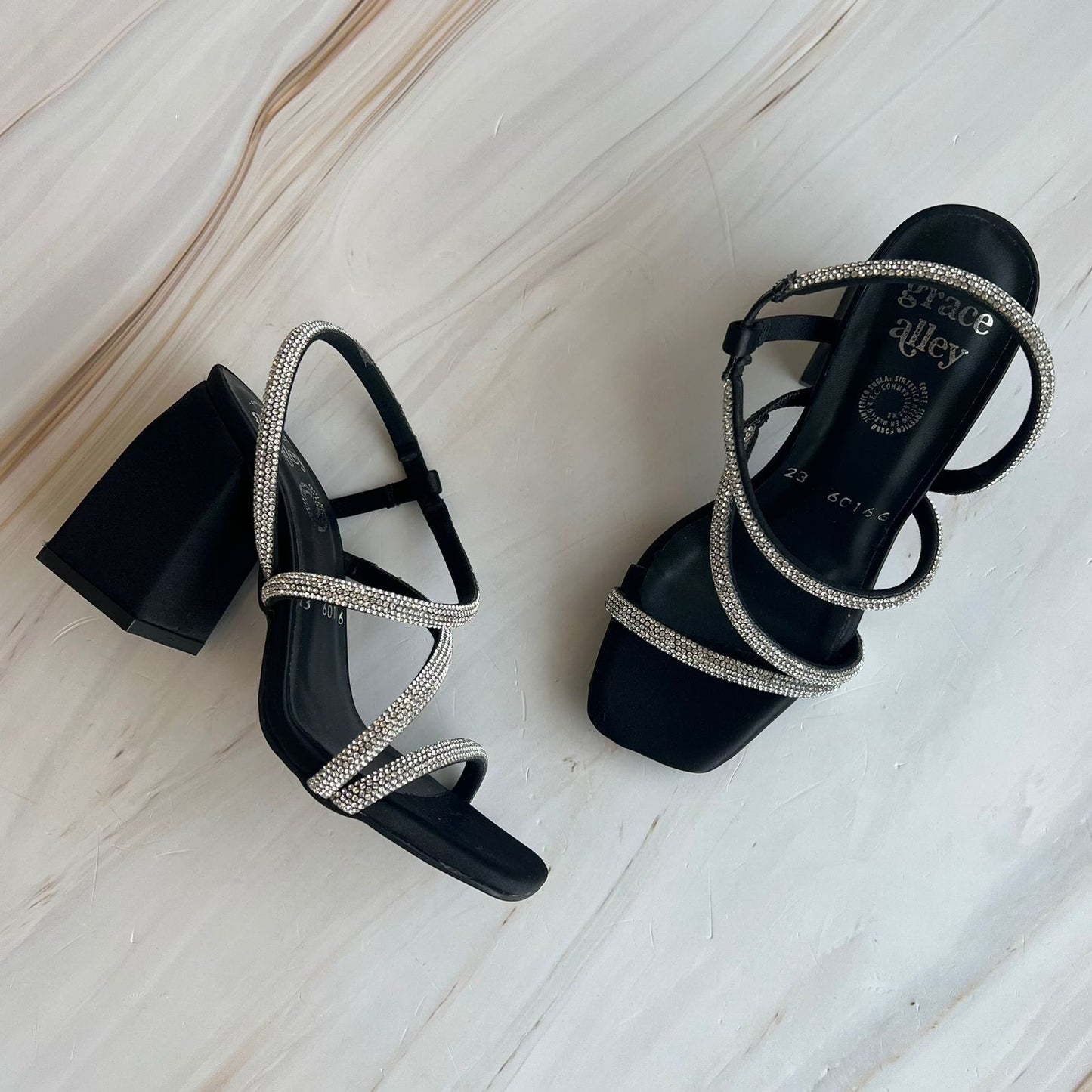 Zapatilla de tiras con piedras 6016