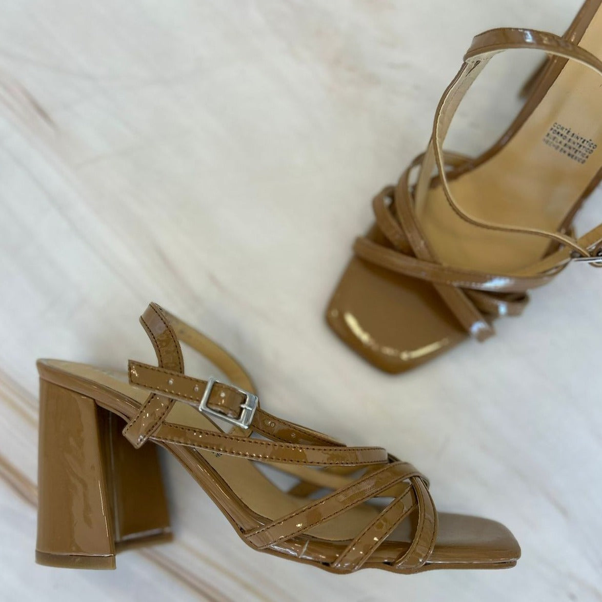 Zapatilla Charol 205J