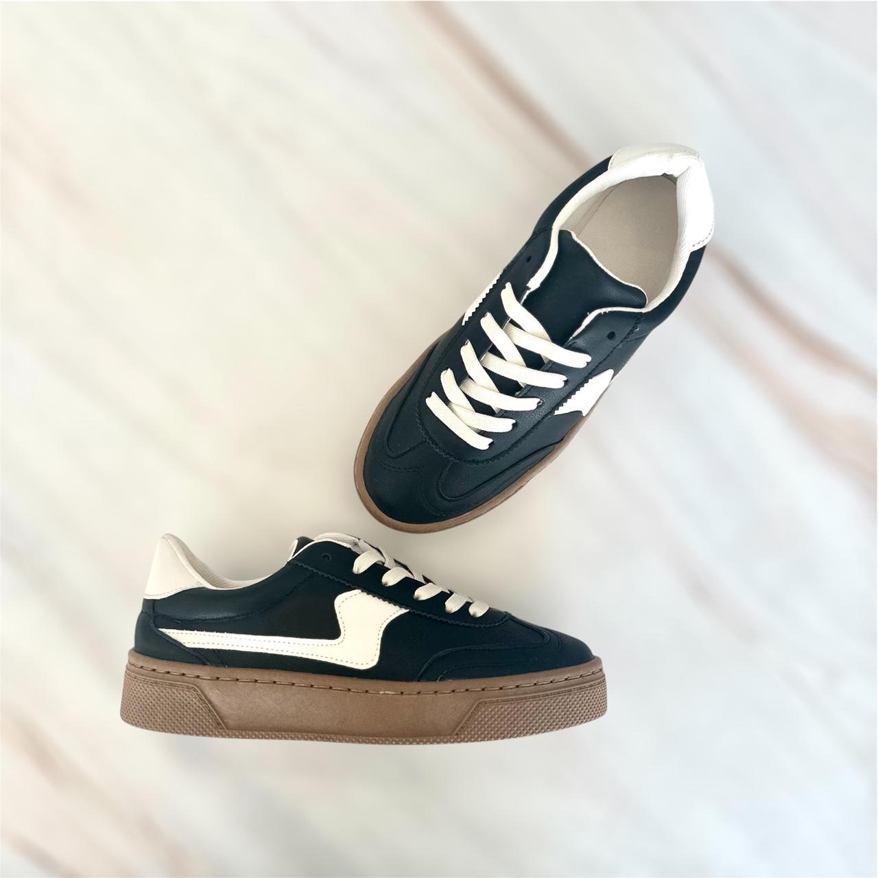 Tenis con detalle 2707