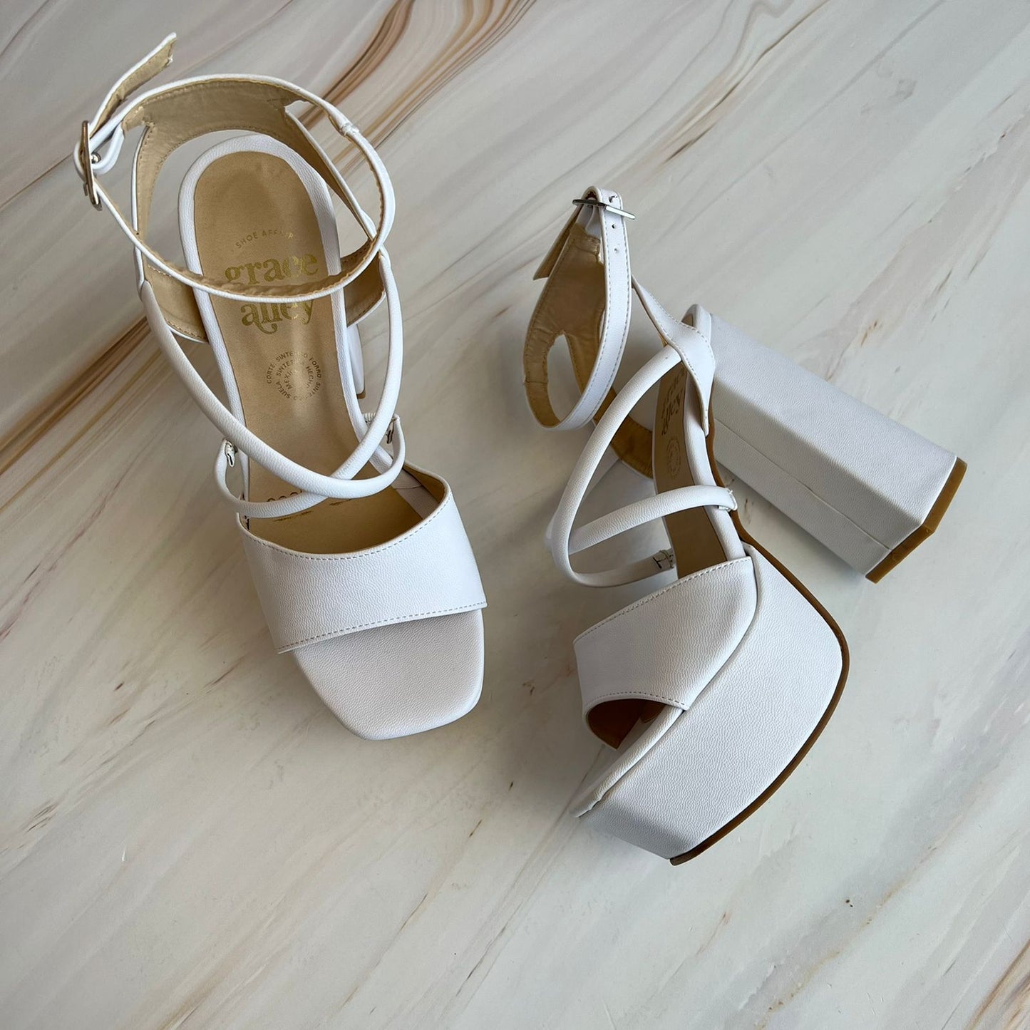 Zapatilla con tiras 934