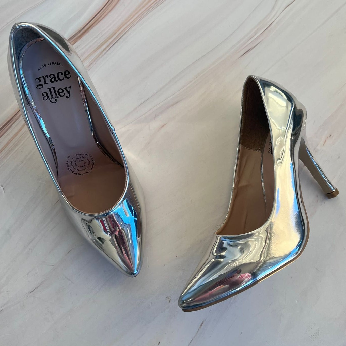 Zapatilla Cerrada con Tacón Aguja 2970