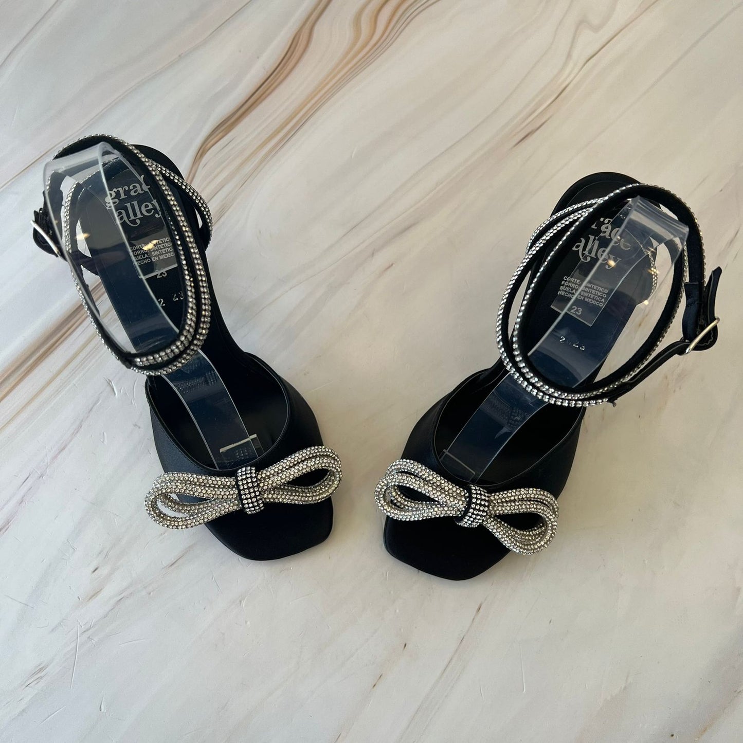 Zapatilla con moño 2023Z