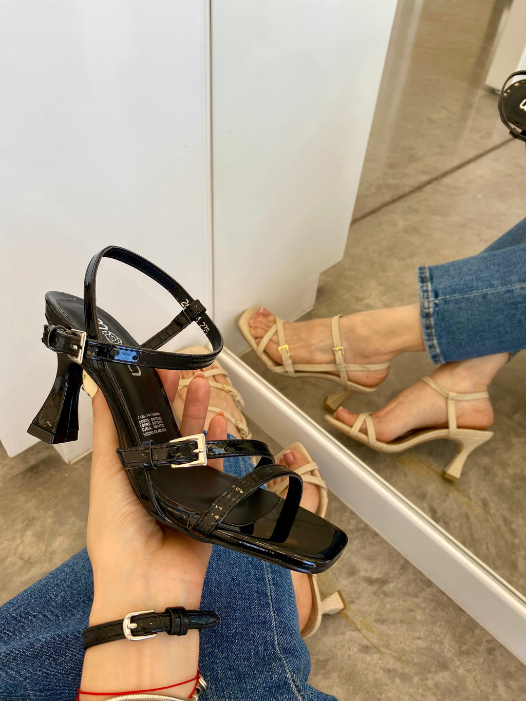Zapatilla de charol 261795