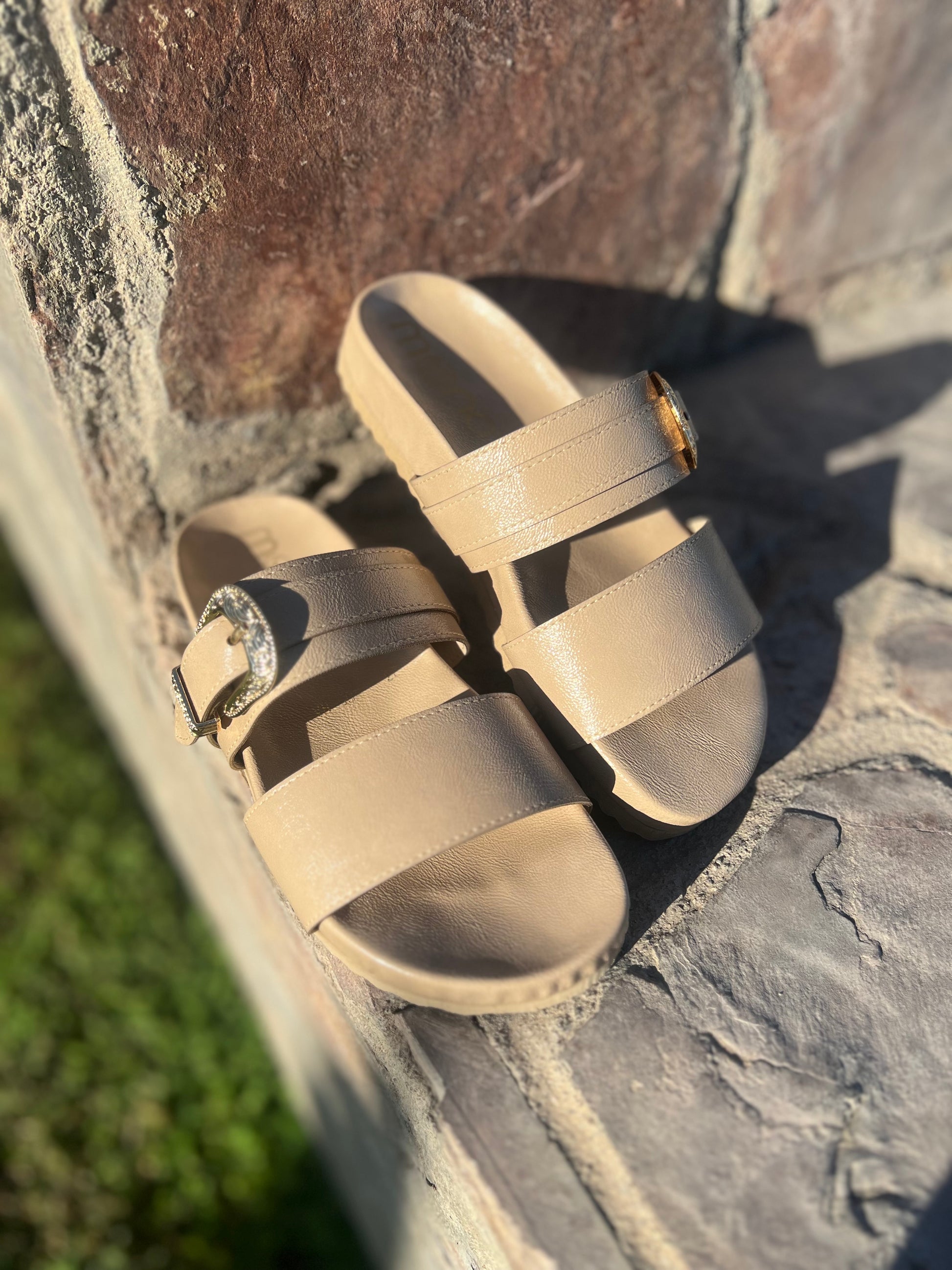 Sandalia de tiras 405