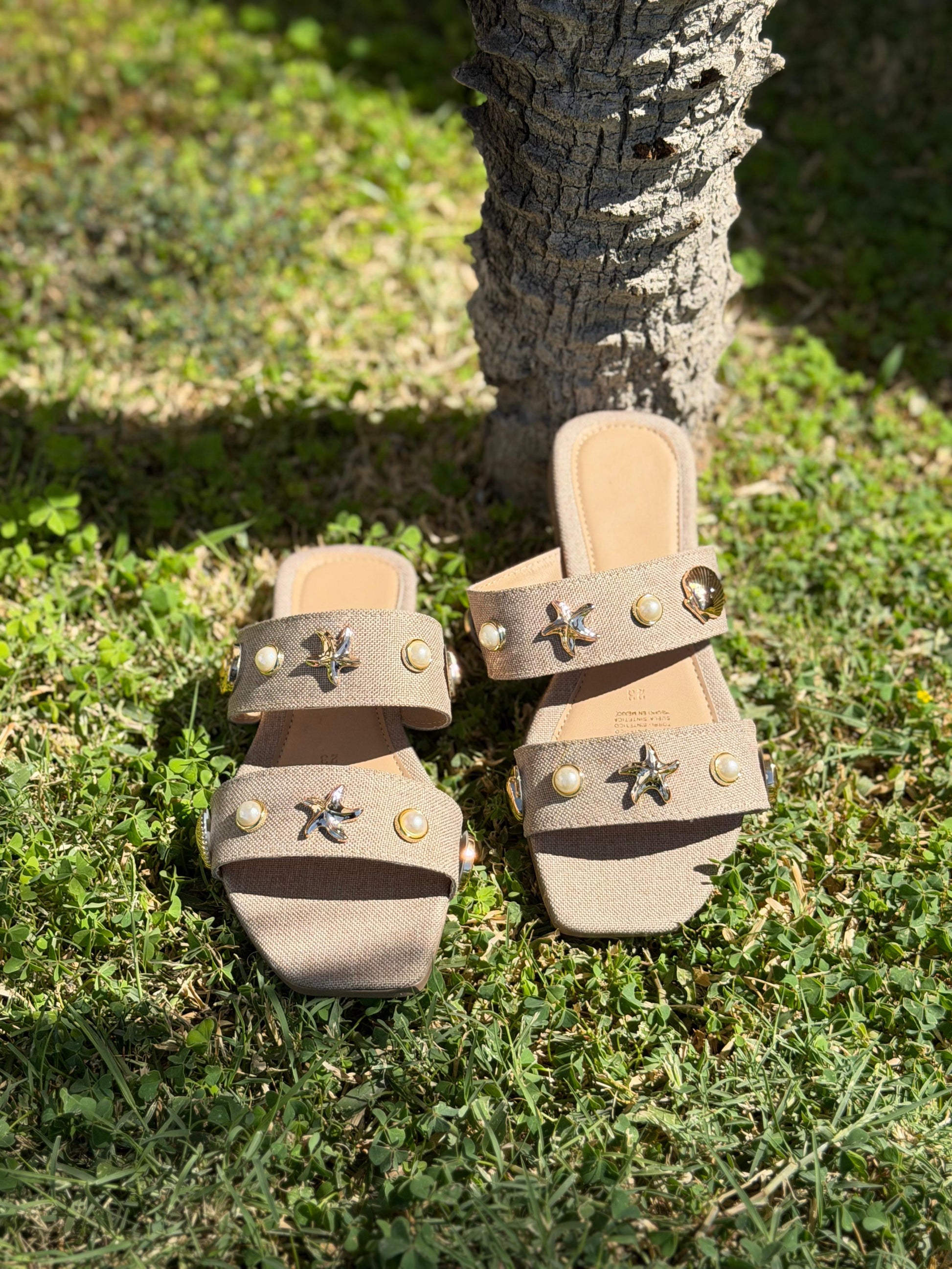 Sandalia con estoperoles Mar