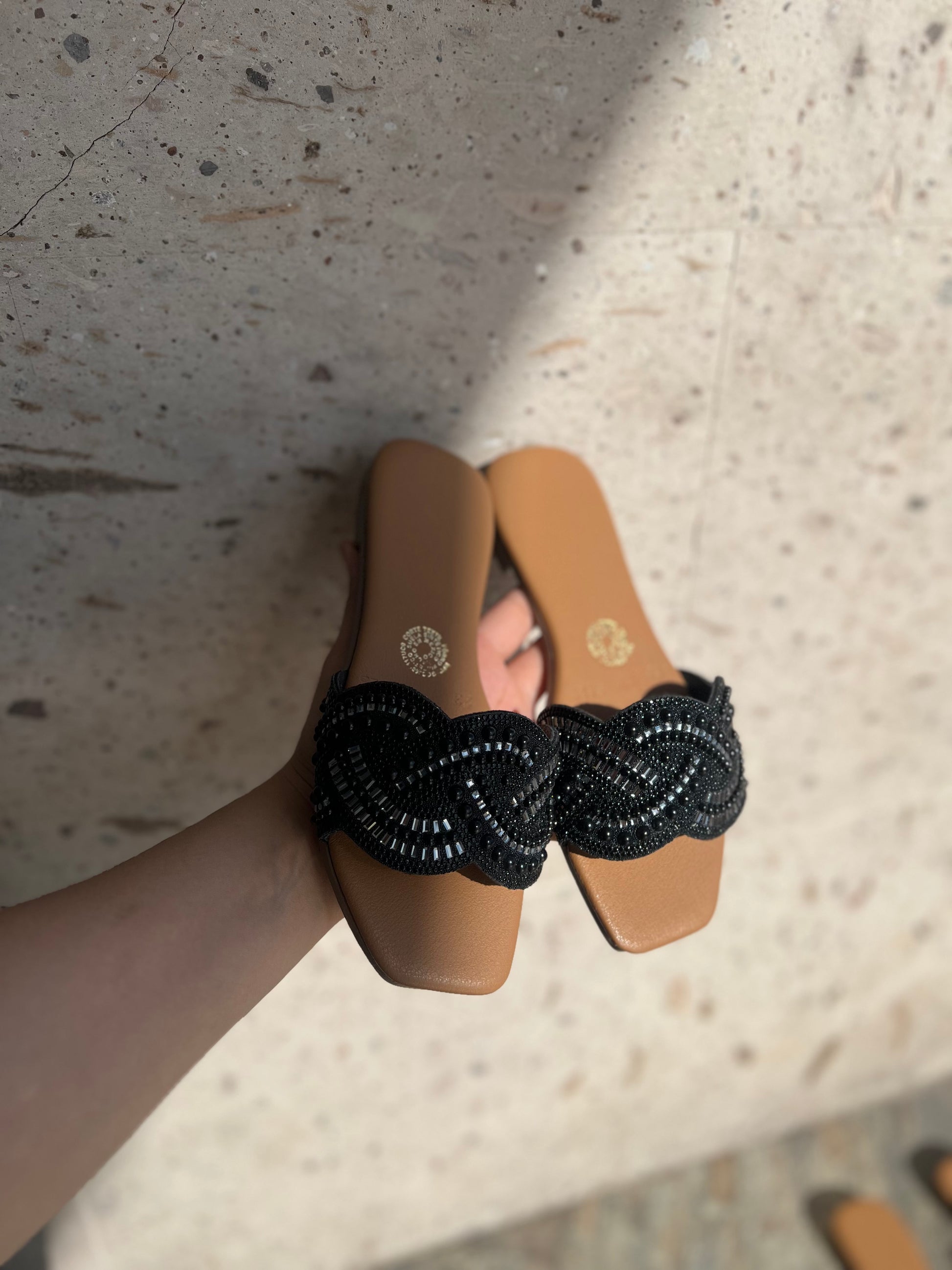 Sandalia de piedras 125