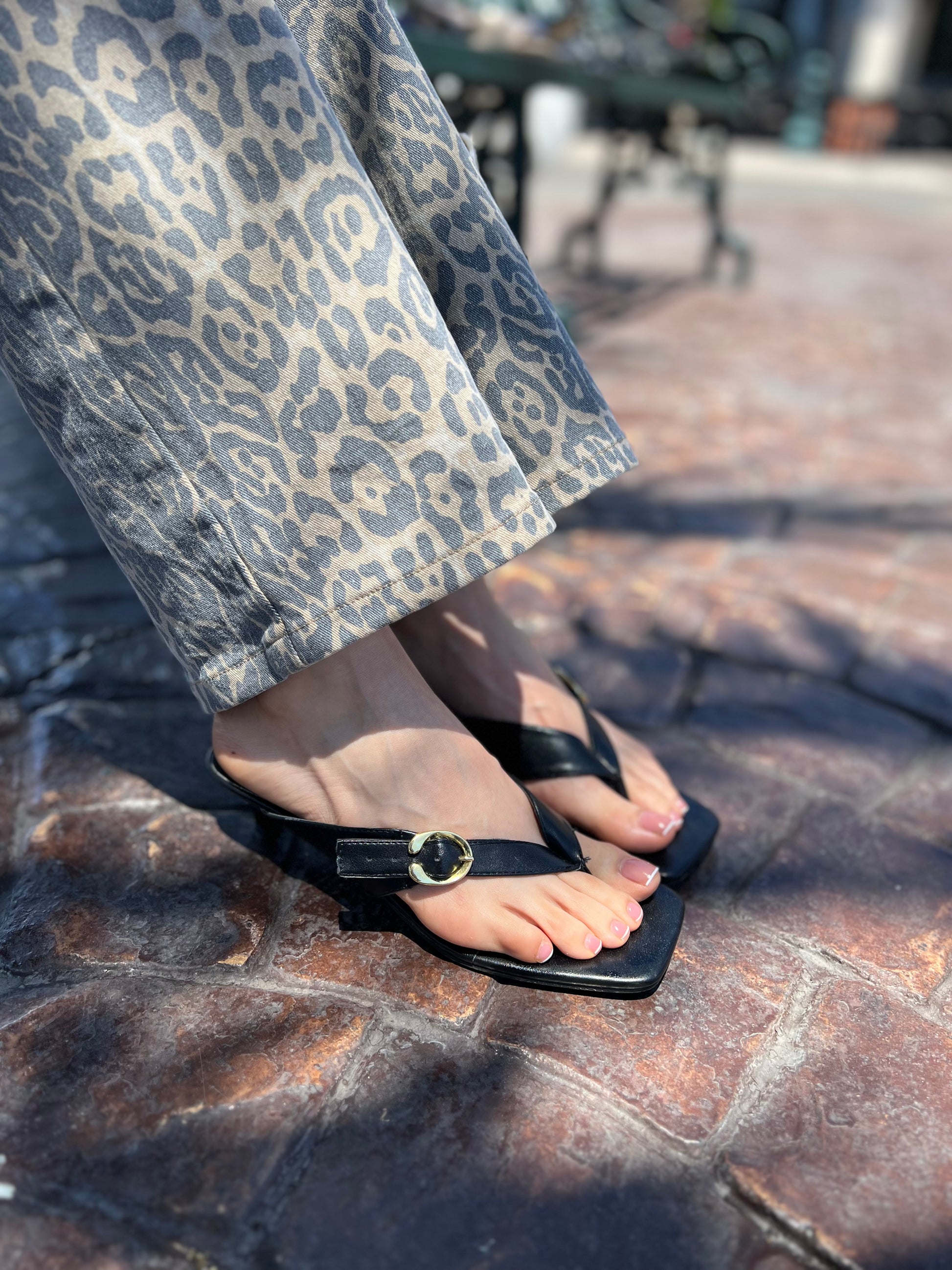 Zapatilla tacón bajo 251456