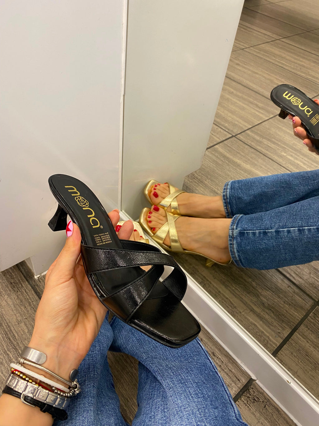 Zapatilla tira cruzada 820