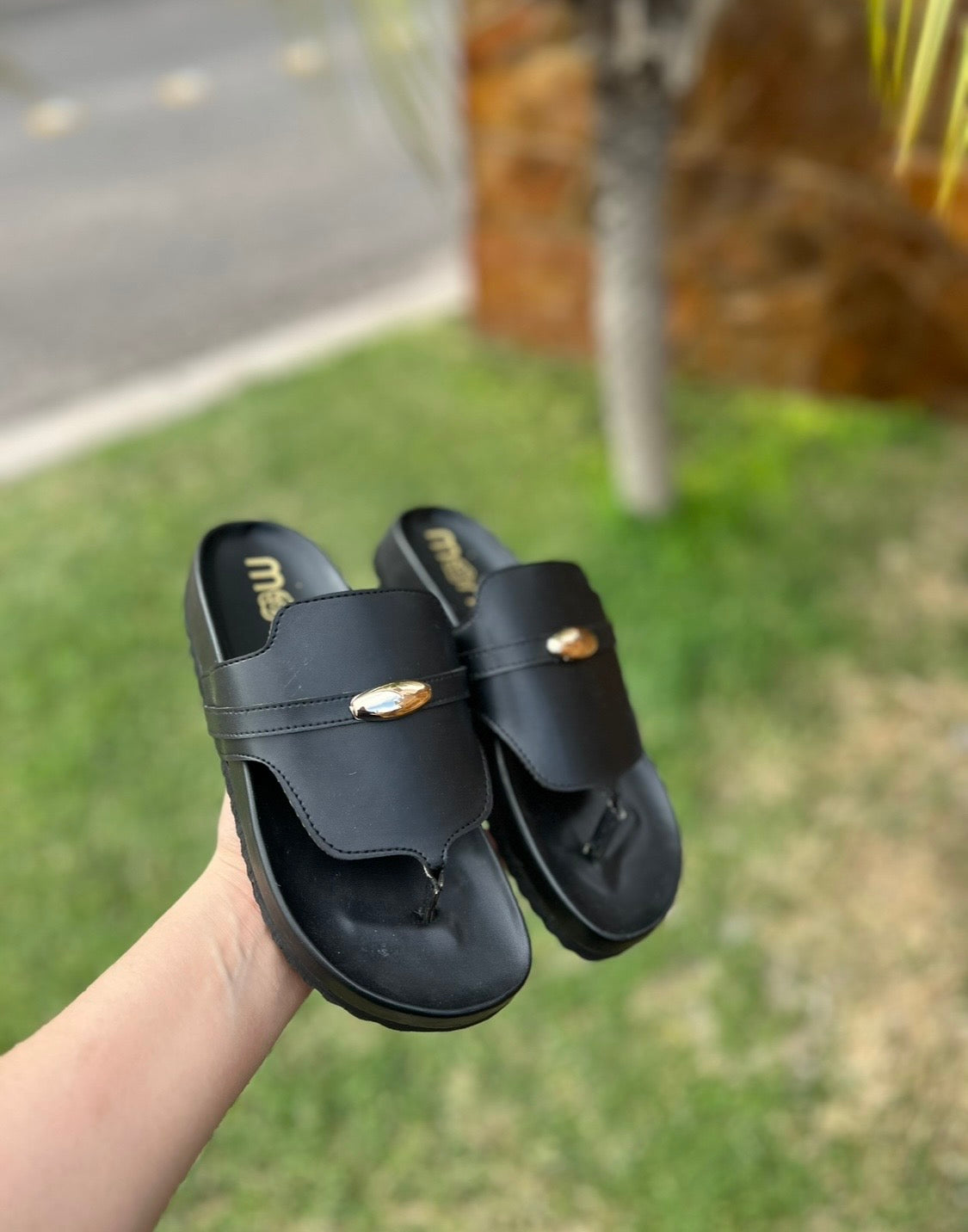 Sandalia de dedo 415