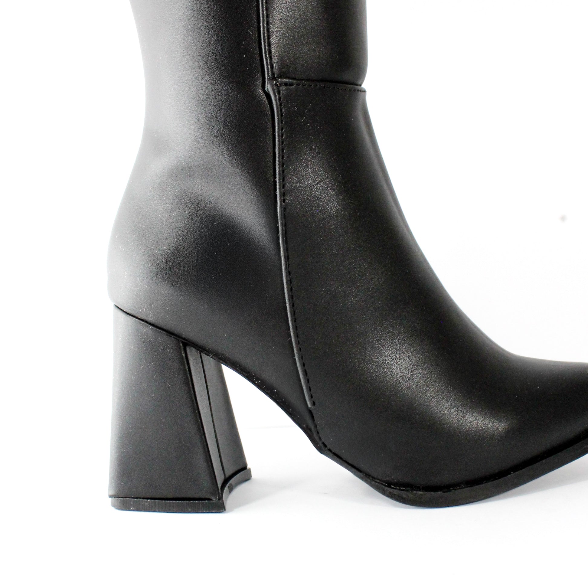 Bota picuda 721