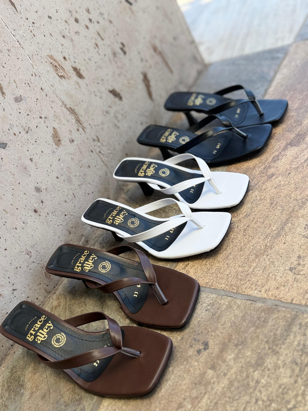 Zapatilla tacón bajo 647