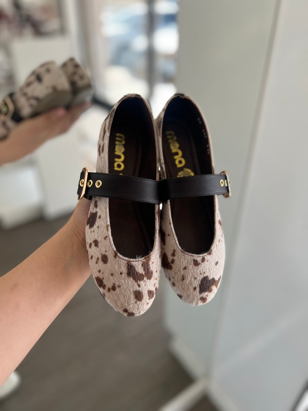 Flats horse 994