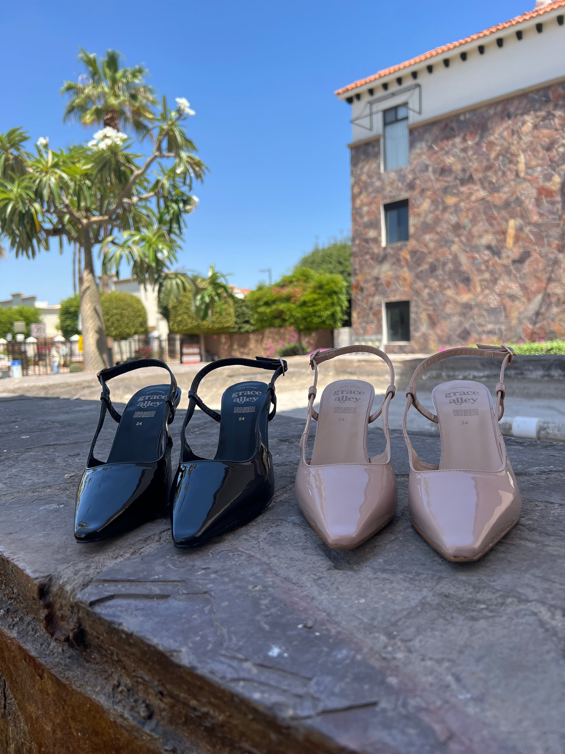 Zapatilla de charol 132