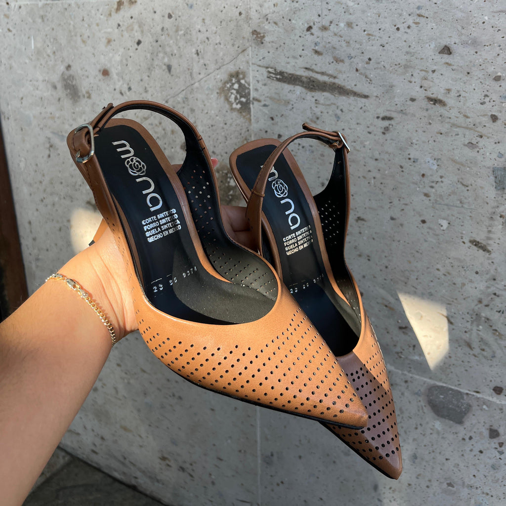 Zapatilla picuda 086