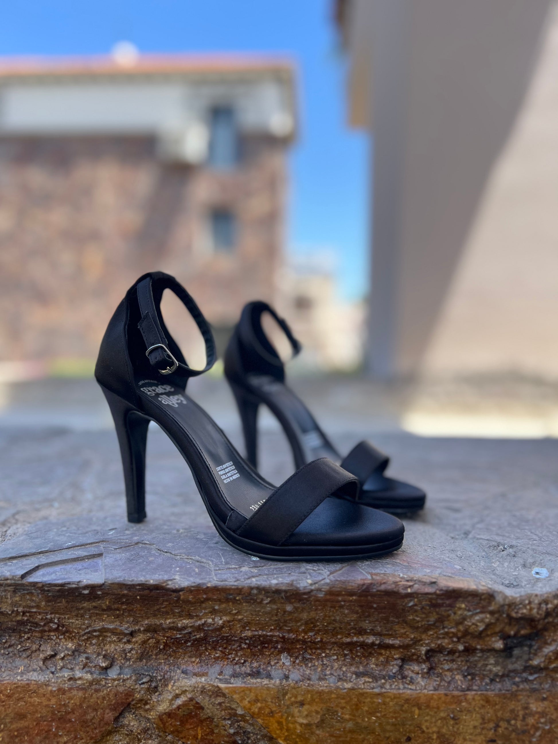 Zapatilla tacón delgado 116