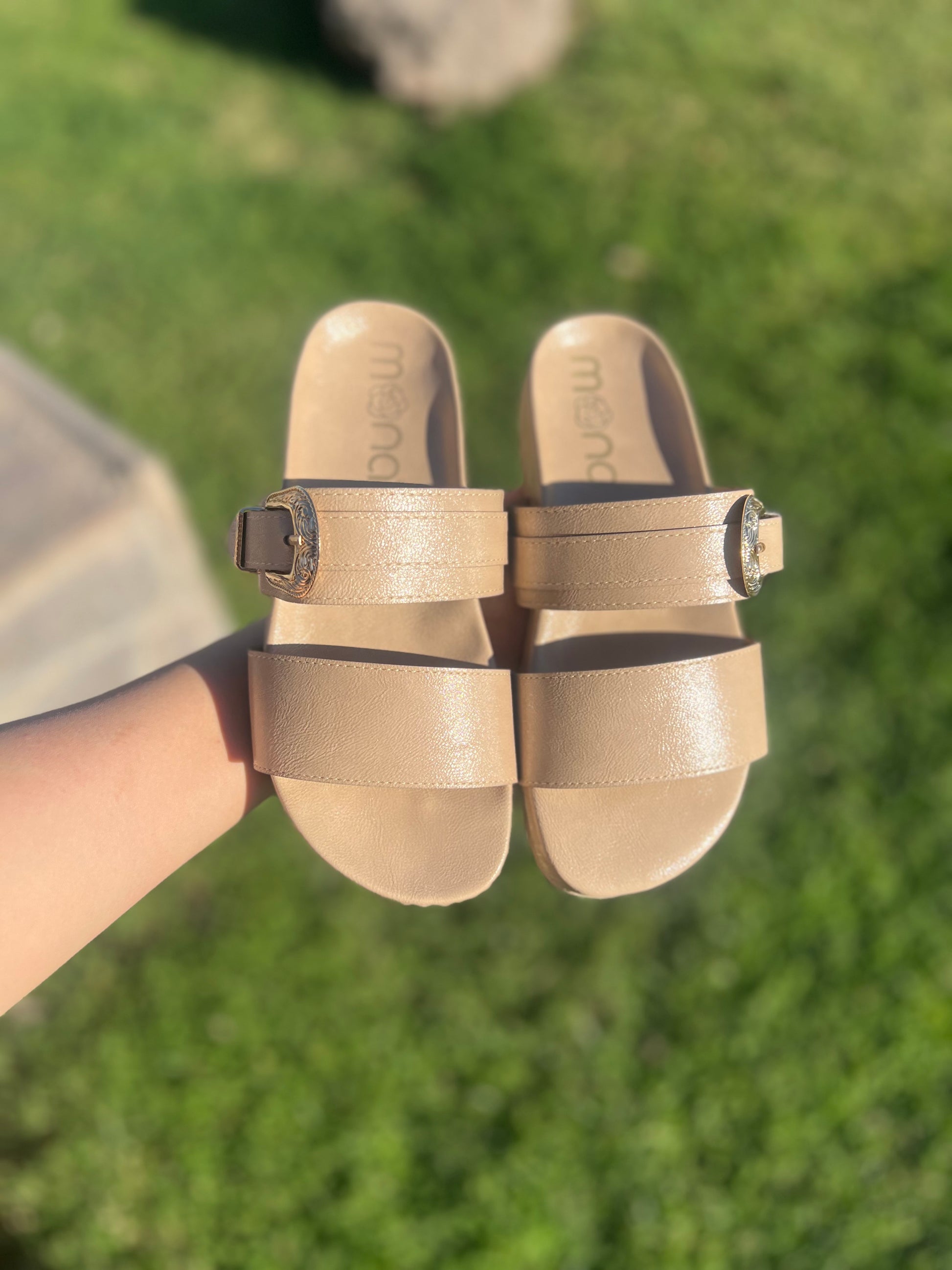 Sandalia de tiras 405