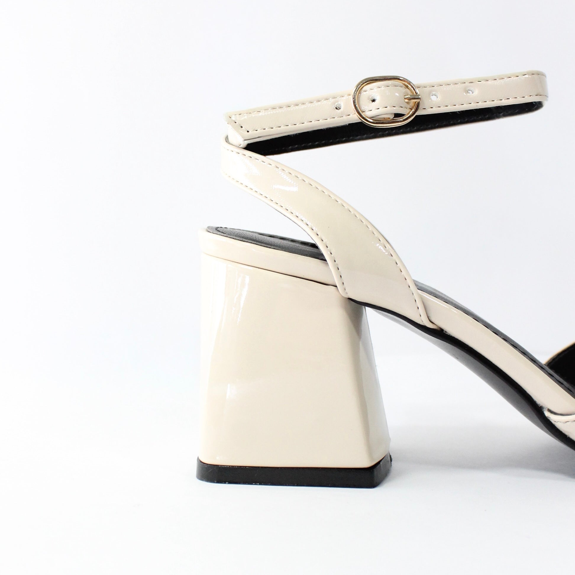 Zapatilla tacón cuadrado 1700L