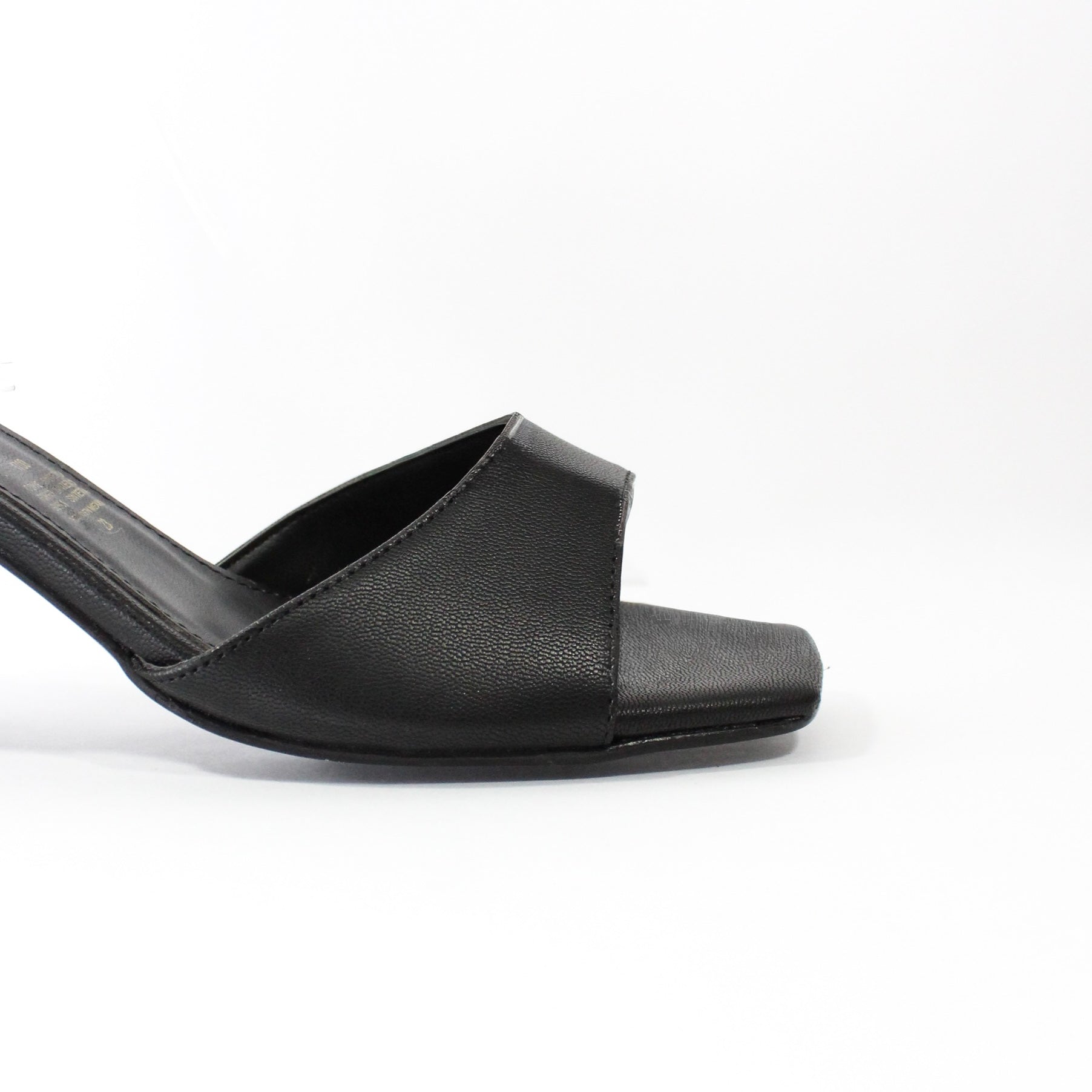 Zapatilla tacón cuadrado 1700L