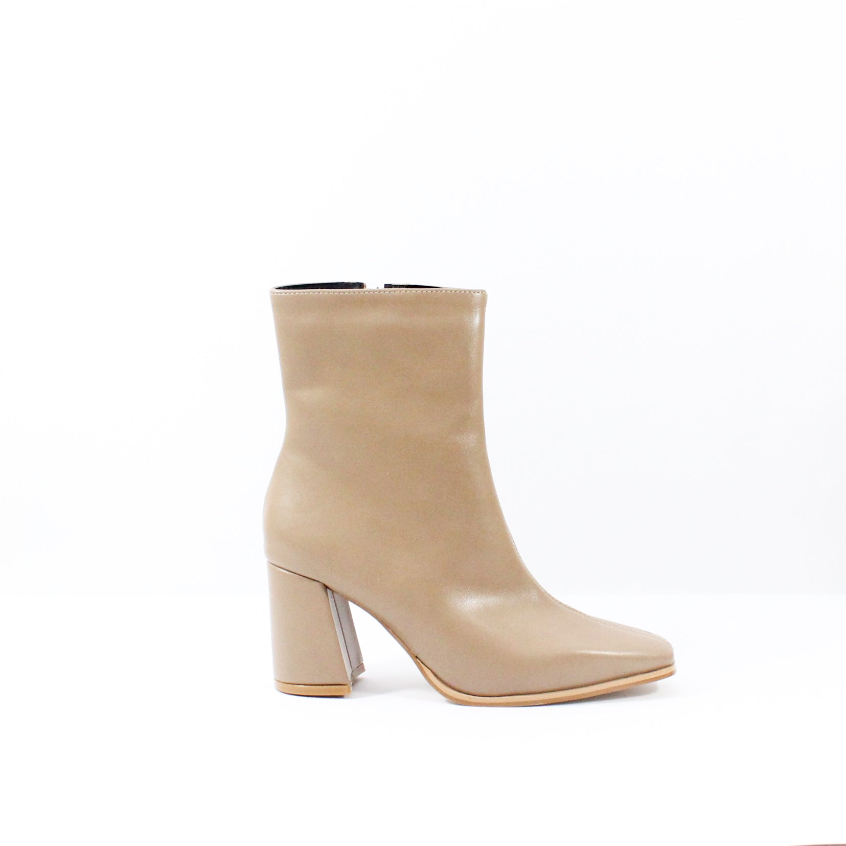 Botín punta cuadrada 9768