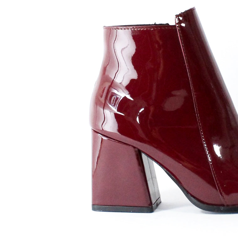 Botín de charol 4017