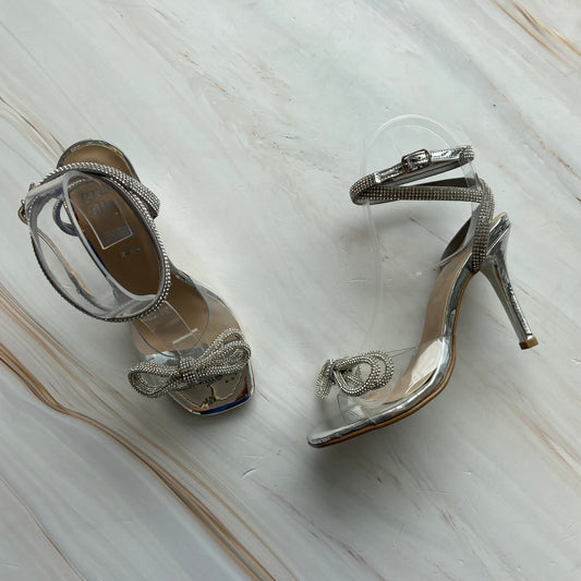 Zapatilla transparente con moño 2023Z