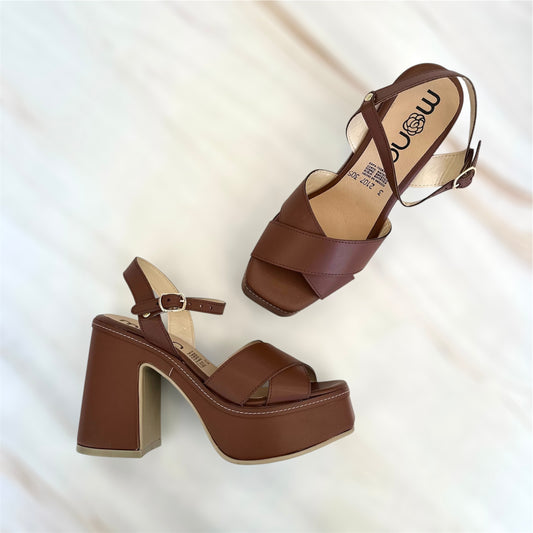 Zapatilla con plataforma 2107
