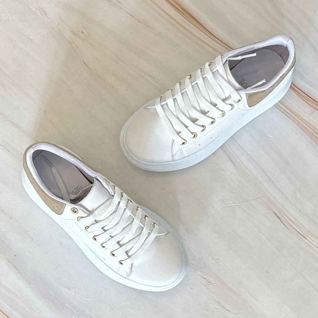 Tenis de Diseño Liso con Plataforma 480