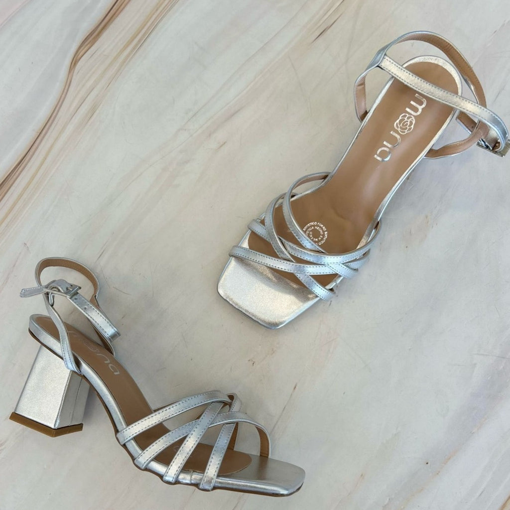 Zapatilla de Diseño Liso 2748