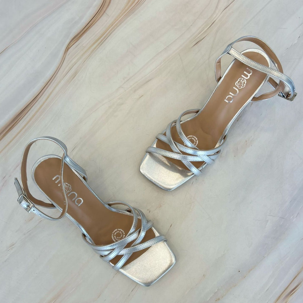 Zapatilla de Diseño Liso 2748