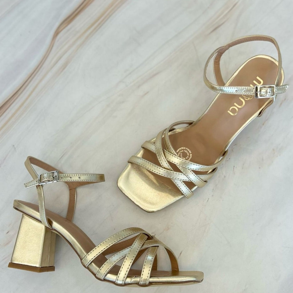 Zapatilla de Diseño Liso 2748