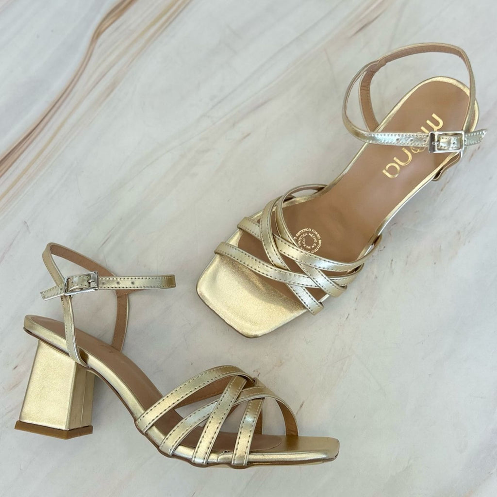 Zapatilla de Diseño Liso 2748