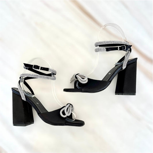 Zapatilla de moño con brillos 630