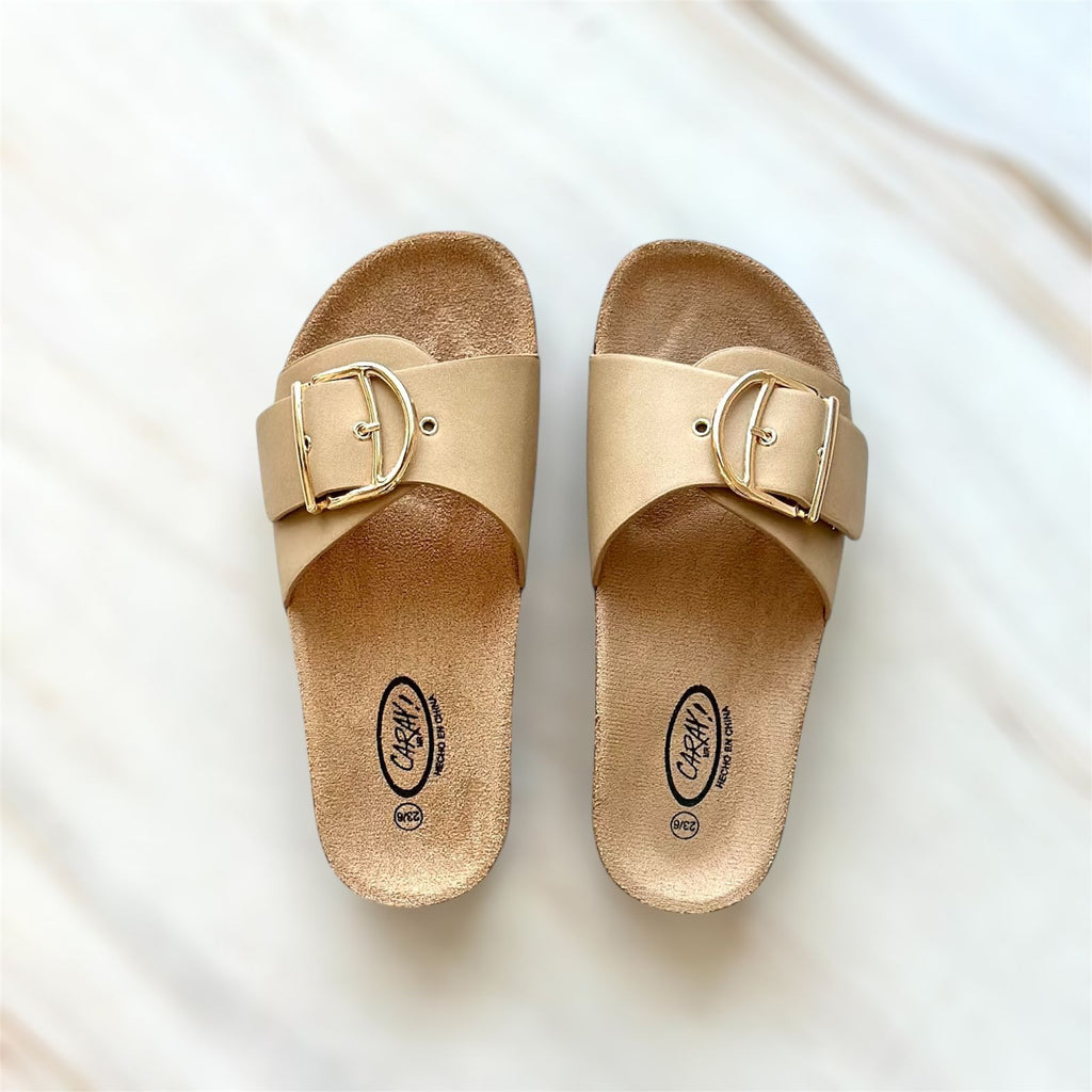 Sandalia con hebilla ajustable 97