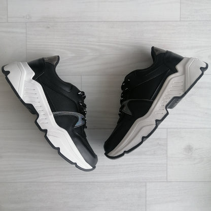 Tenis con plataforma 900